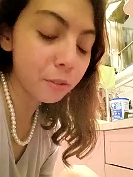 Snapshot of MoonBlueSex chatting on September 19, 3:05 am MoonBlueSex online show from September 19, 3:05 am