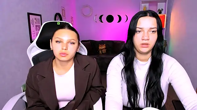 miss ella  online show from September 17, 12:14 pm