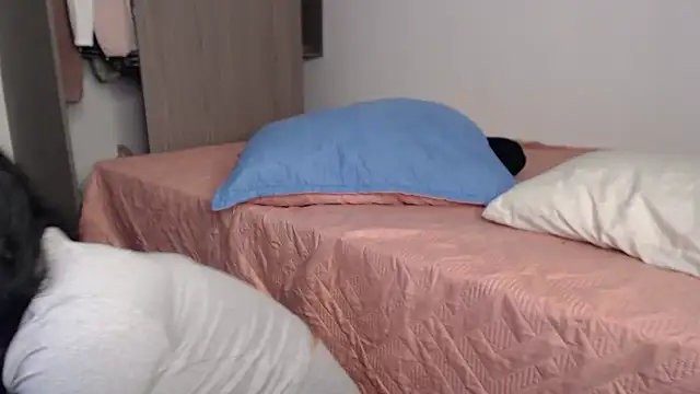   abrill   online show from November 10, 2:39 am