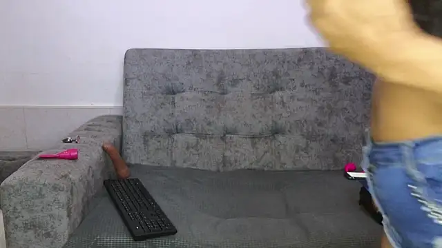 adahira08 online show from April 8, 3:30 am