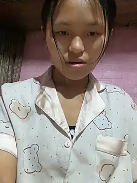 milo bae online show from March 15, 12:01 am