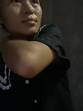 milo bae online show from July 15, 10:36 pm