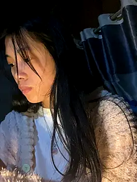 EmLy02 online show from November 23, 11:45 am