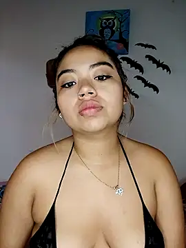 Emily  Hott online show from October 19, 12:29 pm