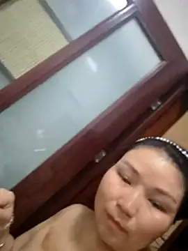 lingling5200 online show from May 25, 3:11 pm