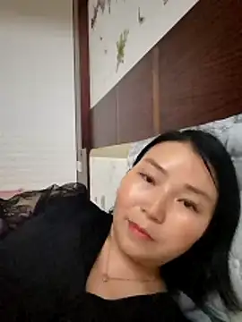 lingling5200 online show from May 11, 1:02 pm