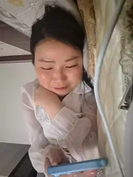 lingling5200 online show from May 13, 8:09 am