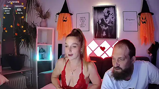 XBellaXundXUweX online show from October 6, 7:07 pm