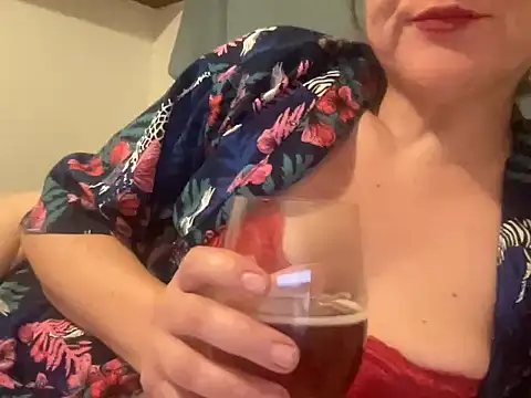 spookyspooky2 online show from September 24, 4:44 am