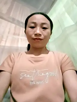 lucybaby00 online show from November 8, 8:03 pm