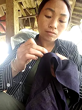 lucybaby00 online show from April 20, 3:20 am