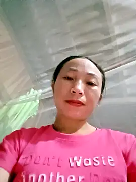 lucybaby00 online show from October 12, 1:35 pm