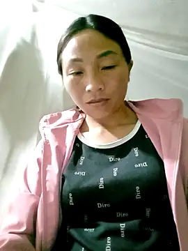 lucybaby00 online show from May 11, 1:57 pm