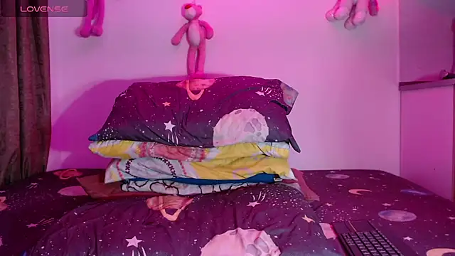 AllysonStonne online show from April 13, 12:12 am