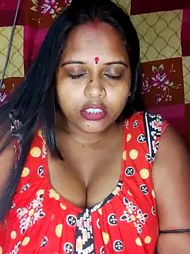 Hot-Show2 online show from October 4, 5:06 pm