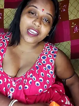 Hot-Show2 online show from September 28, 6:35 pm