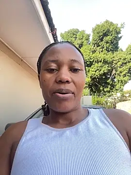 PrettyHeartz online show from December 5, 3:02 pm