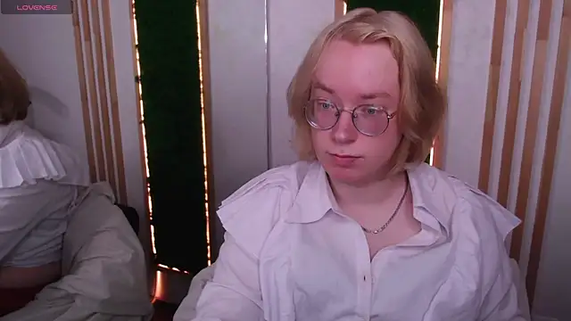Amanda Butlerr online show from July 14, 8:02 pm