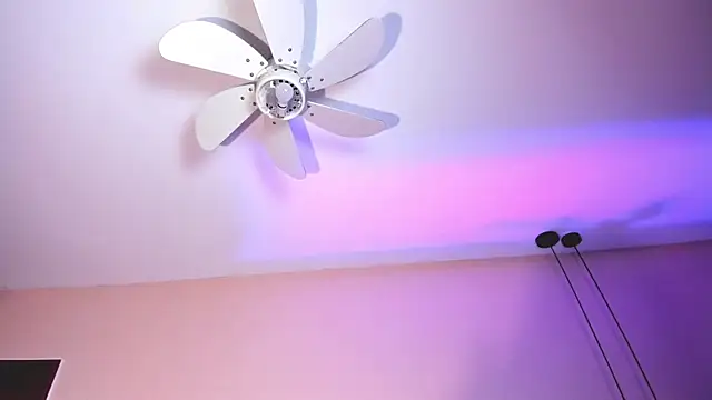 SagiraBelle online show from November 10, 6:03 pm