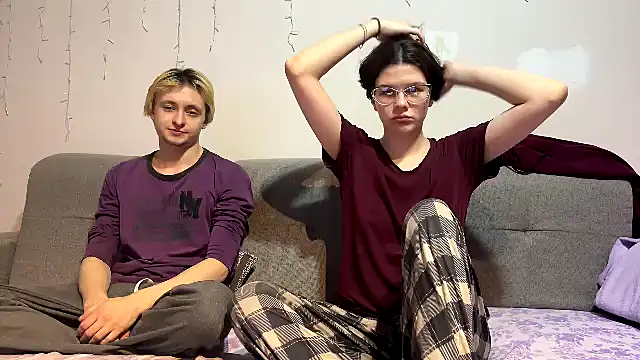 LaVostraDorothy online show from April 10, 7:42 pm