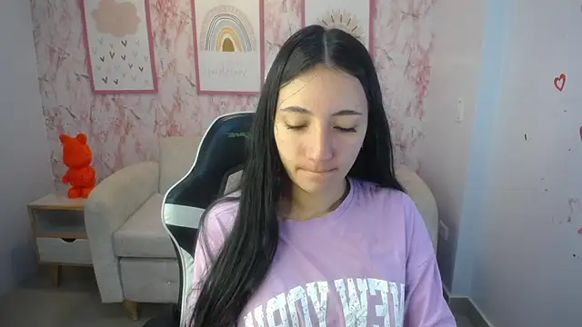 Kylie ch1 online show from September 22, 10:35 am