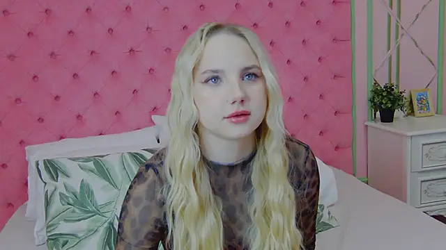 Sky Cutie online show from February 22, 4:46 am