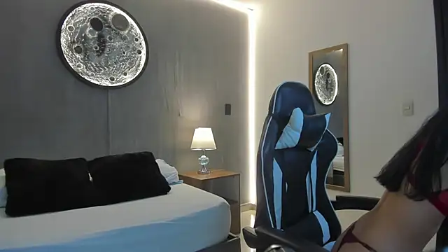 Snapshot of liliand_ chatting on October 10, 12:21 pm liliand  online show from October 10, 12:21 pm