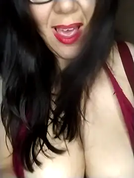 Snapshot of lucecitaxxx chatting on September 21, 6:23 am lucecitaxxx online show from September 21, 6:23 am