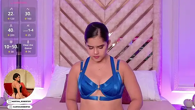 Martina-Roberts- online show from April 24, 4:26 am