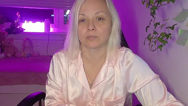 Linsy Kim online show from February 10, 10:13 pm