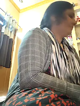 Rakhi99x online show from October 31, 3:30 am