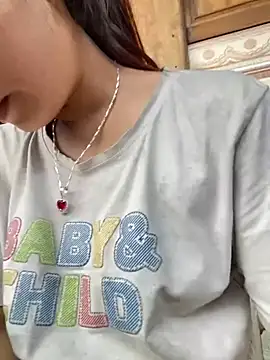 Ngoc-bbi online show from June 27, 11:33 am