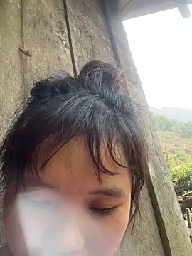 Ngoc-bbi online show from April 6, 5:30 am