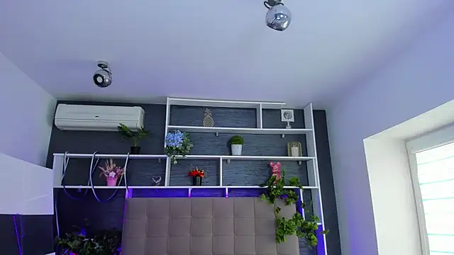 SabrinaSharm online show from March 19, 1:15 pm