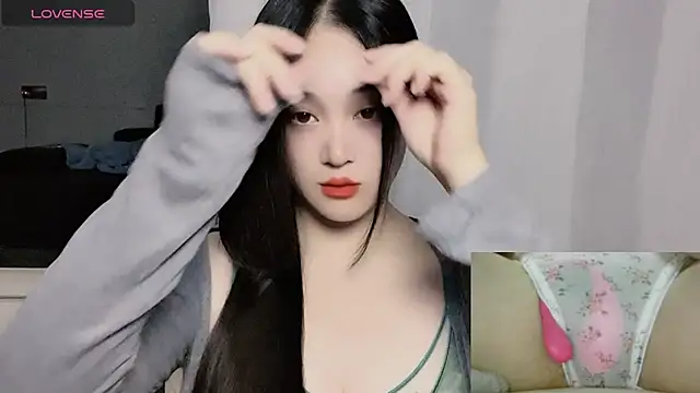 woaiqinqin online show from December 15, 4:12 pm