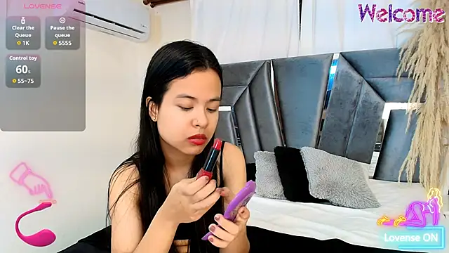 MiniLove 01 online show from November 14, 12:27 pm