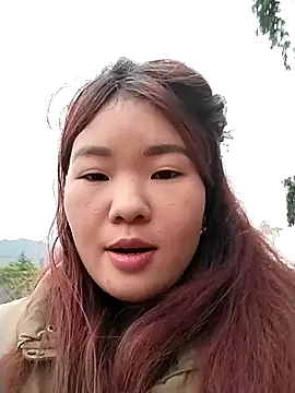 lylylove online show from January 9, 9:24 am