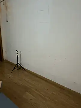 xiiuuff18 online show from March 2, 10:55 am