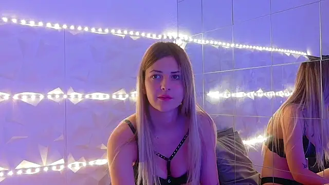 Aishha  online show from October 2, 5:34 am