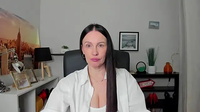 Snapshot of Velvet_Jasmine chatting on October 8, 5:45 am Velvet Jasmine online show from October 8, 5:45 am