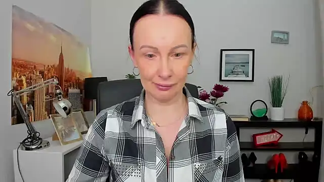 Snapshot of Velvet_Jasmine chatting on October 7, 5:34 am Velvet Jasmine online show from October 7, 5:34 am