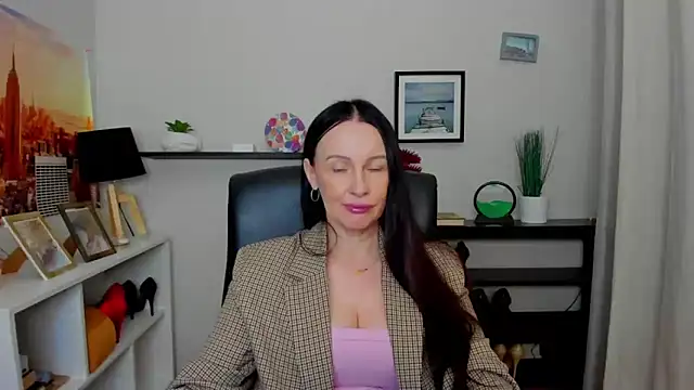 Velvet Jasmine online show from October 27, 6:31 am