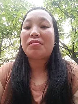 miss-su online show from March 26, 10:17 am