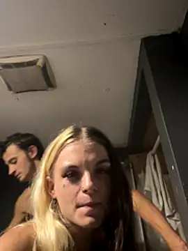 ittybittymeryssa online show from October 28, 3:12 am