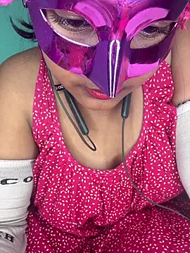 mimi87hoty online show from February 13, 7:15 pm