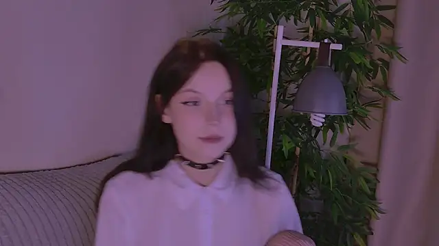 claire bennett online show from June 27, 12:45 am