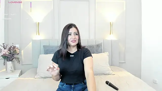 victoria bourne online show from January 5, 7:06 pm