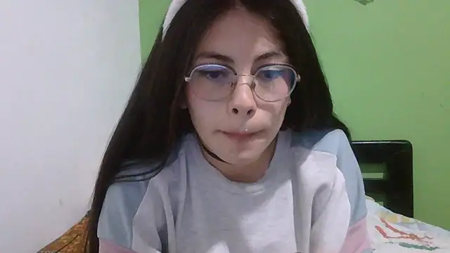 Kylie Rivers online show from December 18, 11:20 pm