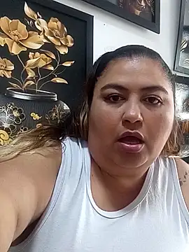 curvy diva  online show from October 1, 1:49 pm