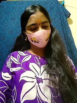 mini-queen online show from March 1, 3:01 pm